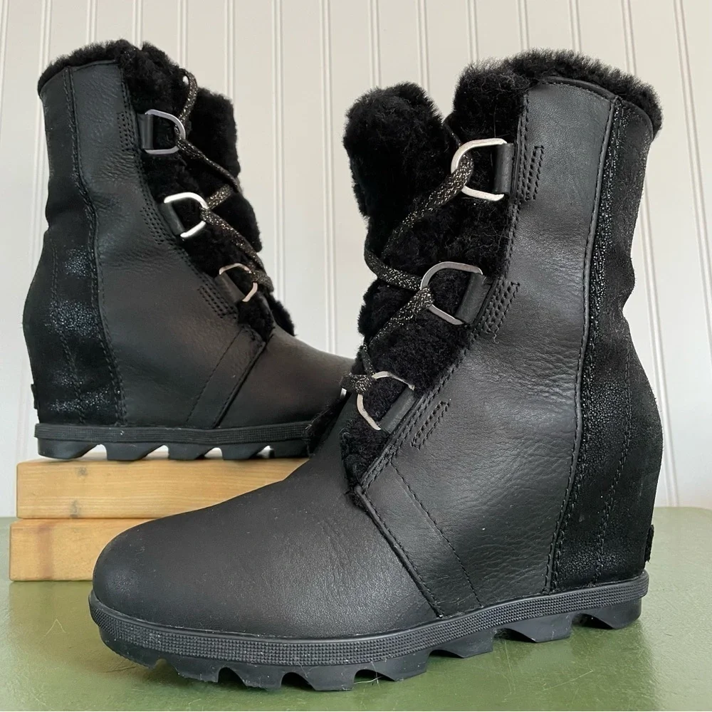 Sorel JOAN OF ARCTIC 11 Waterproof Fleece Lined Boots in Black Leather & Suede